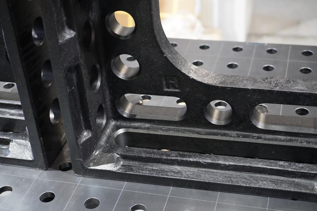 spannwinkel-d28-300x275x100mm