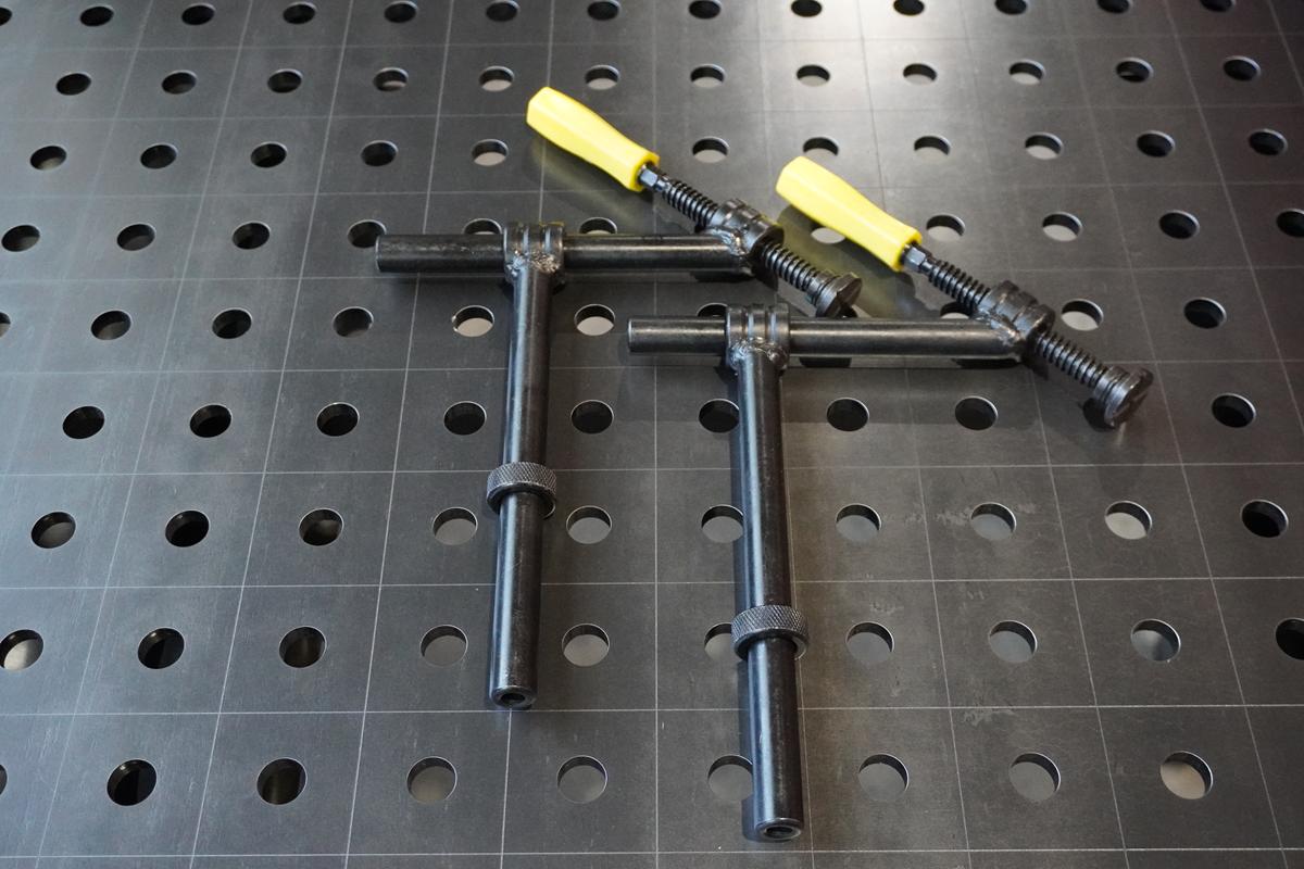 Set 2x Rohrschraubzwinge 45° | D16