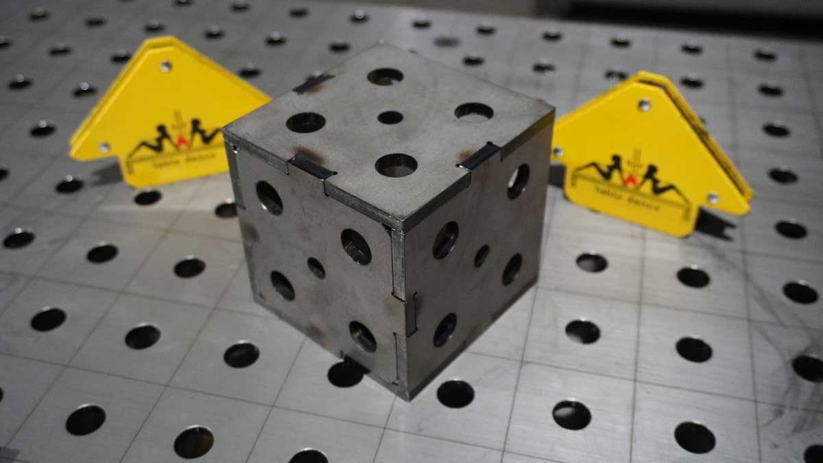 * JULI AKTION * - Magic Cube als Bausatz - Hot-tabledance