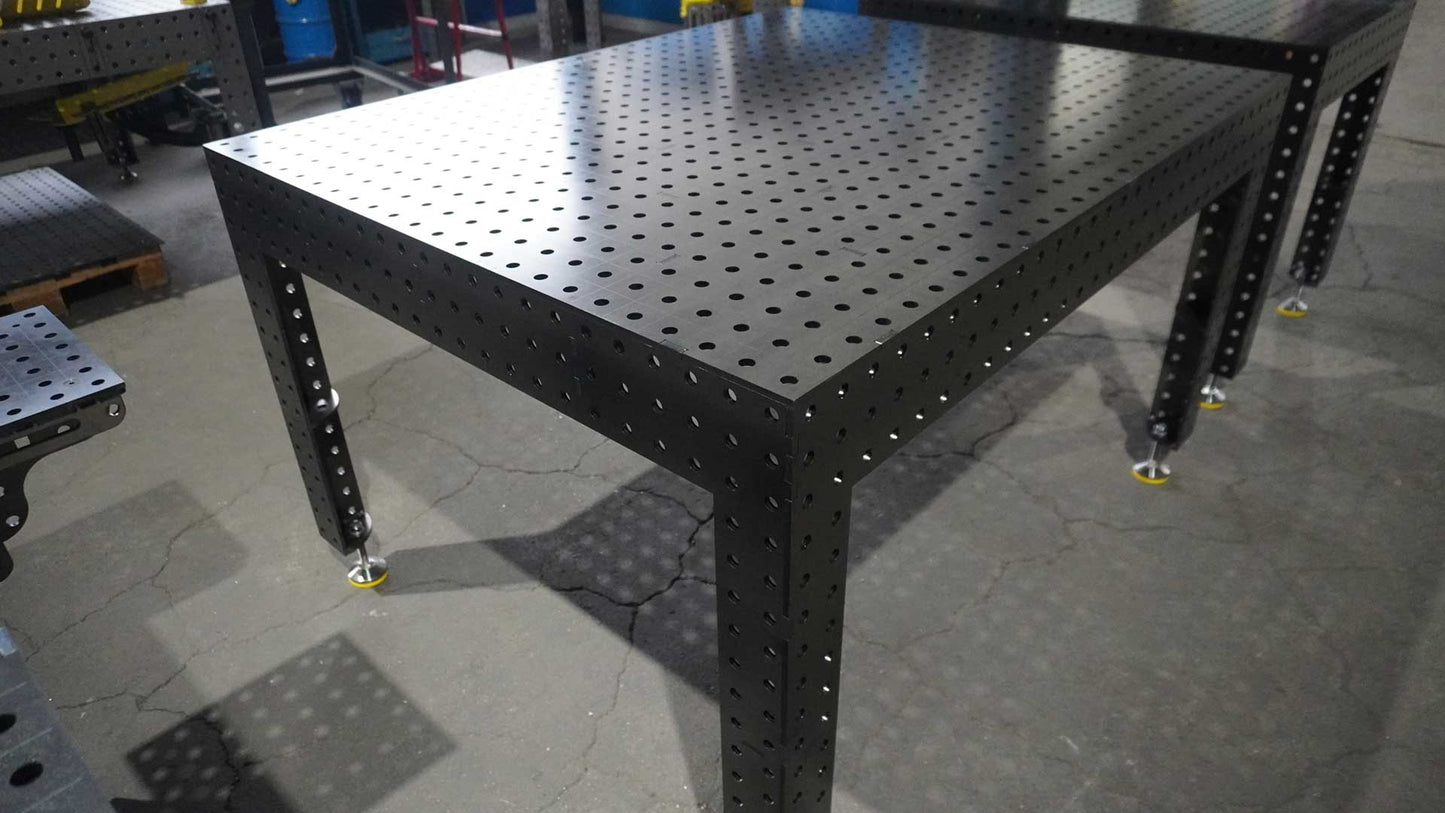 SPARSET limitiert - 3D Schweißtisch 1500x1200x8mm PREMIUMSTAHL + 36 teiliges Werkzeug Set BAUSATZ + 4 Schwerlast Stellfüßen - Hot-tabledance