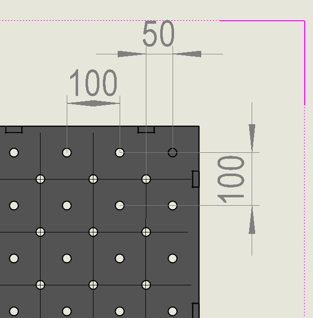 Technische Darstellung des Diagonalrasters 100 × 100 mm mit zusätzlichen versetzten Befestigungspunkten