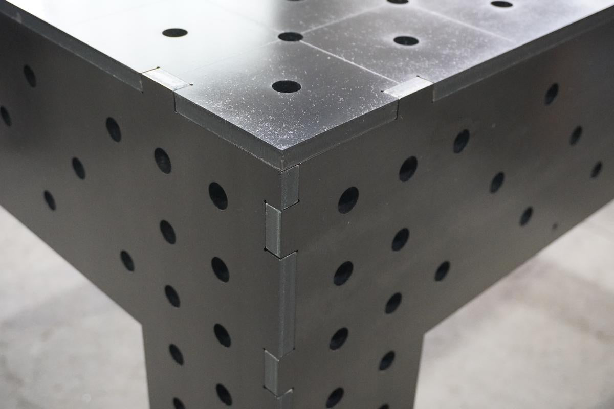 Premium Schweißtisch D16 1200×1200×200×12 mm – Industrie Systembasis