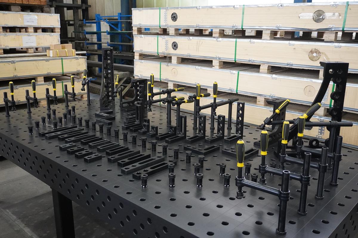 3d-schweisstisch-profi-3000x1500x200x25mm