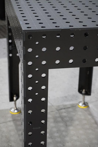 Premium Schweißtisch D16 1000×600×150×6 mm – Kompakter Systemtisch