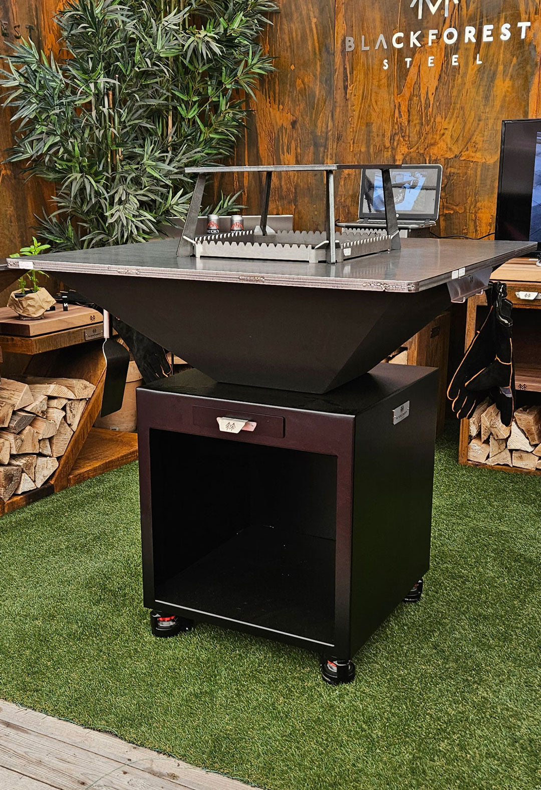 Grillrost 85 mit Wokeinsatz 300x300x150mm