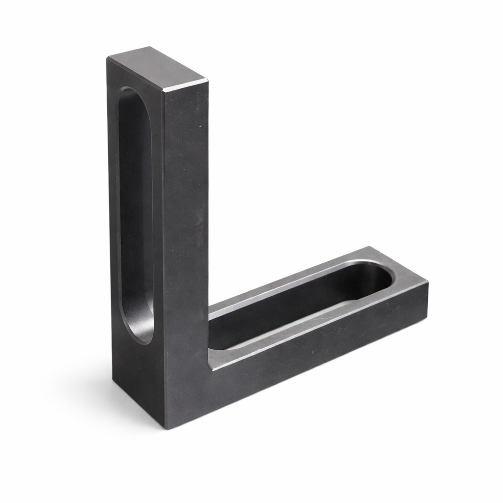 Anschlag-Spannwinkel D28 – 175×50×175×25 mm (2× Langloch)