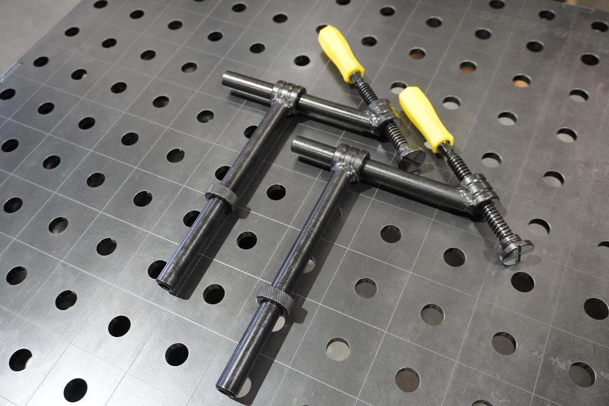 Set 2x Rohrschraubzwinge 45° | D16