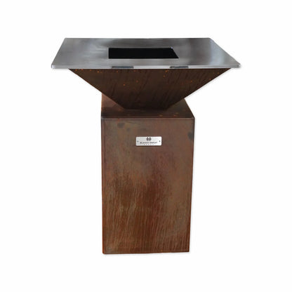 FyrR Grill Corten 75 mit Cortenstahl-Korpus und zentraler Grillöffnung